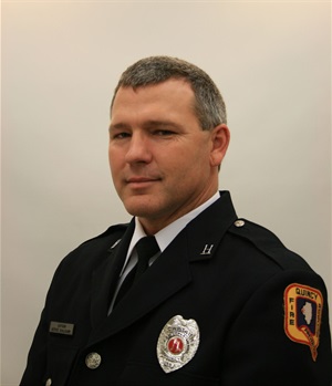 Capt. Bernie Vahlkamp 2010 Ldrshp Award.jpg